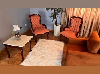 Roomgo BR - Alugo quarto no centro de Curitiba 1.200, Curitiba - R$ 1.200 Por mês