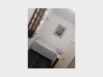 Roomgo BR - Quarto Berrini/ vila Olímpia 900 reais, Moema - R$ 900 Por mês