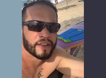 Roomgo BR - Vitor  - 38 - Freguesia