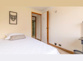 CompartoApto CO - Habitación Poblado # 8 C, Envigado - COP$ 1.190.000 por mes