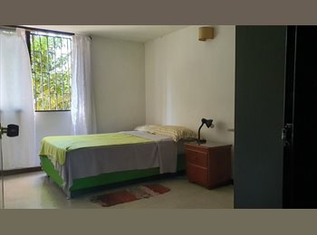 CompartoApto CO - Se alquila habitación Carlos E. Rpo., Medellín - COP$ 850.000 por mes