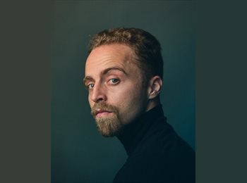 Roomgo ES - Adrià - 32 - Sabadell