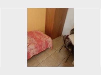Roomgo MX - Recamara Amueblada, Aguascalientes - MX$3,102 por mes