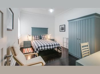 Roomgo PT - FANTÁSTICO QUARTO ZONA SALDANHA (PV5), Lisboa - 680 € Por mês