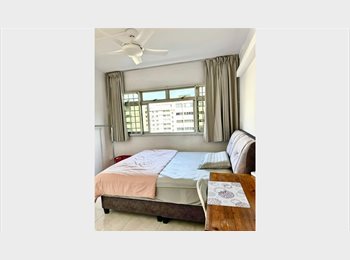 Roomgo SG - SIMEI Newer 5 Room@Common Room. High Floor, Good View, Aircon & Queen Size Bed, 3 Mins to MRT, Tampines - $1,150 pm