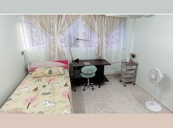 Roomgo SG - Clementi MRT Room for 1 Lady, Clementi - $1,300 pm