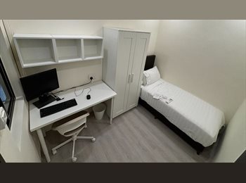 Roomgo SG - Newly Renovated Single Room @ City Fringe (SMU, LASALLE, Raffles & Farrer Park Hospitals, MICRON w/i, Farrer Park - $1,050 pm