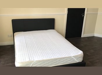 Roomgo UK - Lovely en-suite rooms to let, Dudley - £500 pcm