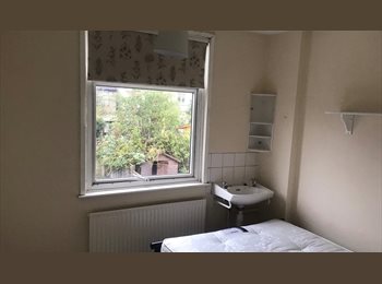 Roomgo UK - DOUBLE ROOM TO RENT, Chelmsford - £600 pcm