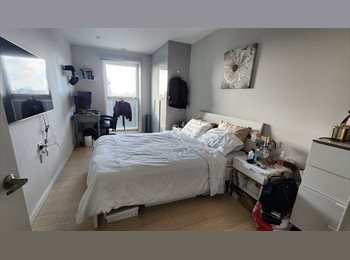 Roomgo UK -  Modern, Spacious En-Suite Room in Stratford (Couples Welcome), Stratford - £1,675 pcm