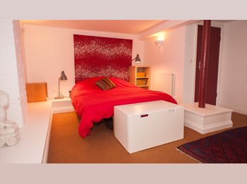 Roomgo UK - Spacious double basement room & en suite, Redland, Redland - £950 pcm