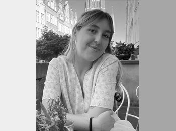 Roomgo UK - Laura - 24 - Coventry