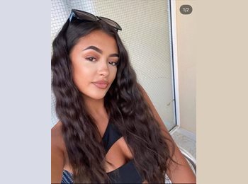 Roomgo UK - Madelene Bamber - 21 - Manchester