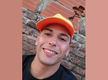 Roomgo AR - Francisco picone  - 27 - La Plata