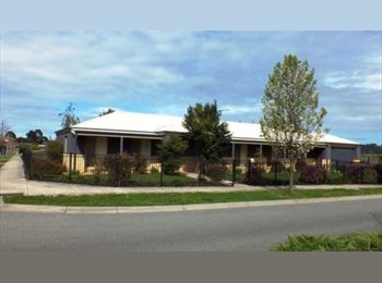 Roomgo AU - Lounge house, tastefully fully furnished, Nar Nar Goon - $320 pw