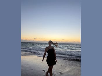 Roomgo AU - Manuela - 28 - Perth