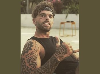 Roomgo AU - Alexis  - 30 - Gold Coast