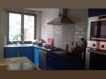 Appartager BE - Cosy Coloc à St Gilles (28 à 55 ans), Saint Gilles Sint Gillis - 600 € pm