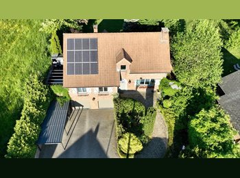 Appartager BE - Recherche colocataire f&#233;minine uniquement &#233;tudiante ou retrait&#233;e pour chambre meubl&#233;e dans une grand, Fl&#233;ron - 600 € pm