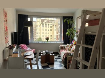 Appartager BE - Coquet studio, Etterbeek - 890 € pm