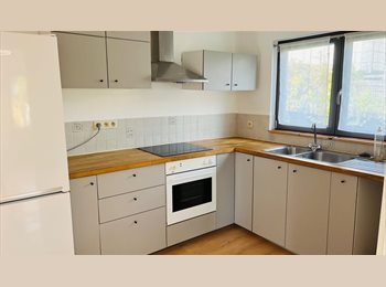 Appartager BE - Colocation 3 chambres – Rixensart (Beau Site) – Maison lumineuse dans un cadre boisé, Rixensart - 600 € pm