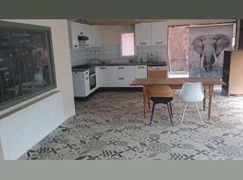 Appartager BE - Chambre avec commun, Charleroi - 490 € pm