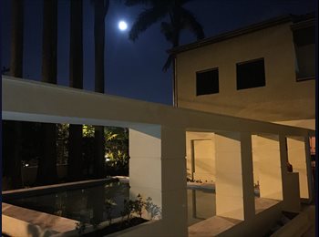 Roomgo BR - POUSADA PARA MULHERES, Campo Belo - R$ 580 Por mês