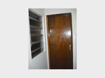 Roomgo BR - Suíte para estudante ou trabalhador (a), Butantã - R$ 1.700 Por mês