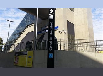 Roomgo BR - Vagas em Pensão Feminina Casa só para mulheres, São Caetano do Sul - R$ 420 Por mês