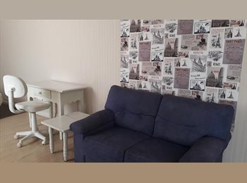 Roomgo BR - STUDIO MOBILIADO COMPLETO, Pinheiros - R$ 4.000 Por mês