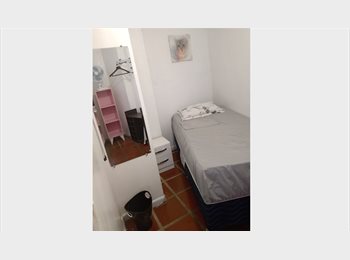 Roomgo BR - Quarto individual Brooklin V. Olímpia Berrini, Moema - R$ 1.000 Por mês