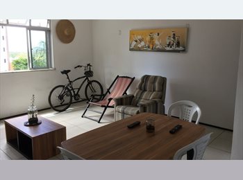 Roomgo BR - Quarto iluminado e ventilado - Excelente Localização, Fortaleza - R$ 825 Por mês