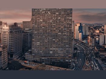 Roomgo BR - Studio no Vale do Anhangabaú, São Paulo SP - R$ 700 Por mês