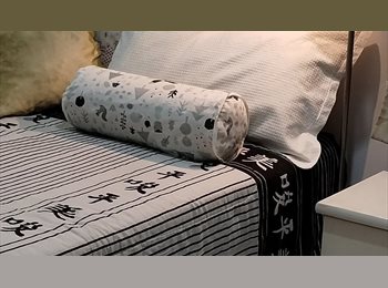 Roomgo BR - Quarto mob.c/ frigobar, limpo claro ventilado, Vila Isabel - R$ 900 Por mês