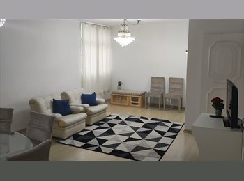 Roomgo BR - Quarto Duplo - Coliving, Curitiba - R$ 850 Por mês