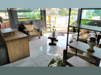 Roomgo BR - Alugo quarto espaçoso em casa ampla e aconchegante, Morumbi - R$ 2.500 Por mês