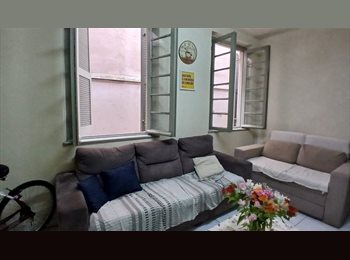 Roomgo BR - REPÚBLICA LÓTUS, Porto Alegre - R$ 900 Por mês