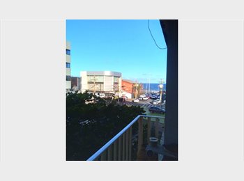 Roomgo BR - Quarto compartilhado na Pituba, Salvador - R$ 550 Por mês