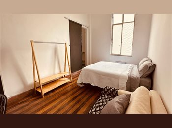 Roomgo BR - Suite decorada - Linda - Espaçosa - Lapa - Coliving - Liberada de Imediato, Lapa - R$ 2.480 Por mês