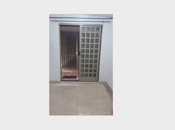 Roomgo BR - Kitnet novinha!, São José dos Campos - R$ 750 Por mês