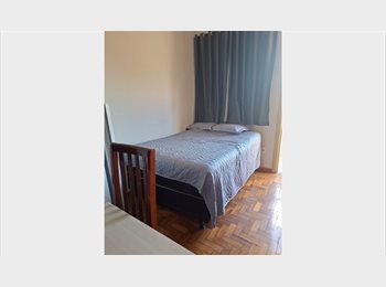 Roomgo BR - Suite em apto mobiliado Santo Agostinho, Belo Horizonte - R$ 1.500 Por mês