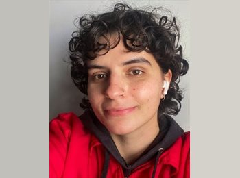 Roomgo BR - Ana Alicia Flores - 26 - Porto Alegre