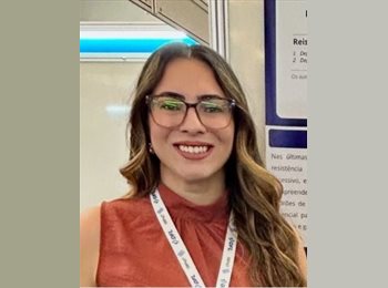 Roomgo BR - Jennifer - 30 - Vila Velha