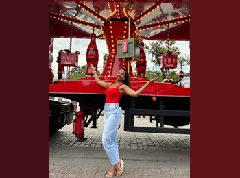 Roomgo BR - Joyce - 34 - Santo Amaro