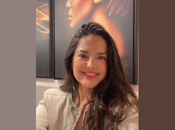 Roomgo BR - Jacqueline  - 41 - Brasília