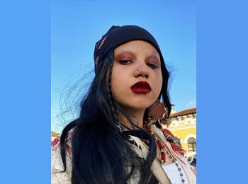 Roomgo BR - aurora souza  - 22 - Florianópolis