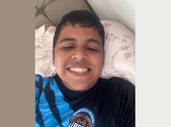 Roomgo BR - Roger - 22 - Maracanã