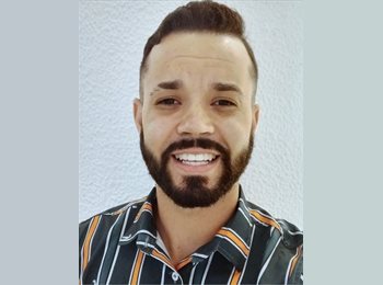 Roomgo BR - Mateus - 25 - Itajaí