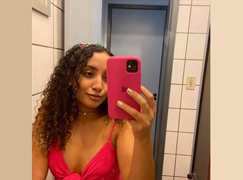 Roomgo BR - Duda - 25 - Florianópolis