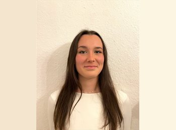 Roomgo BR - Justine - 22 - Florianópolis